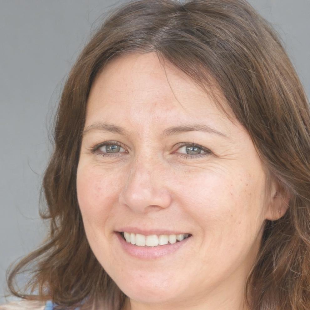 Ritratto professionale di Elisa Montanari